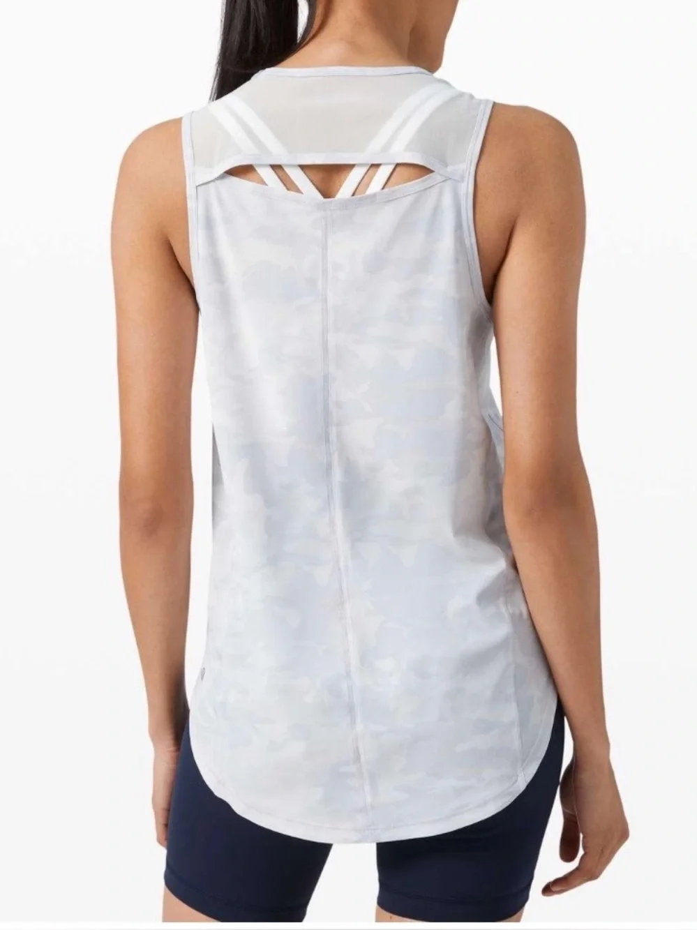 lululemon athletica see photo